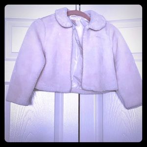 Gymboree 5-6 faux fur white jacket shrug coat